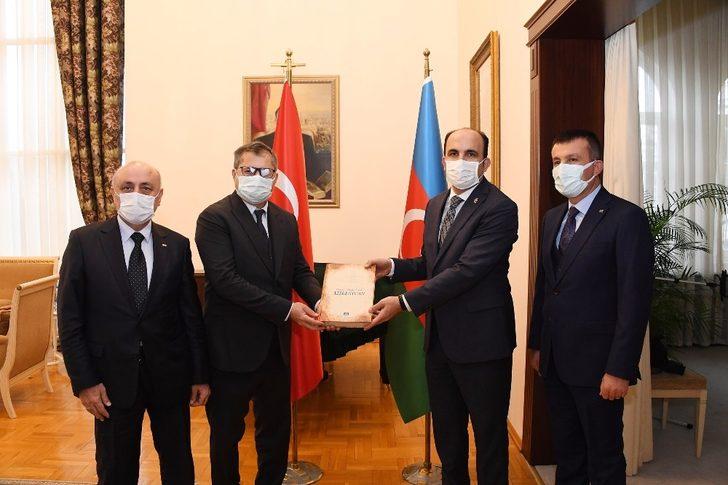 TDBB Başkanı Altay Azerbaycan Büyükelçisi’ni ziyaret etti G2