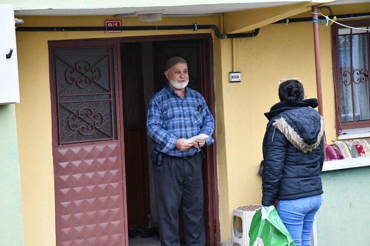 Düzce Belediyesi 102 bin haneye çat kapı maske dağıttı G2