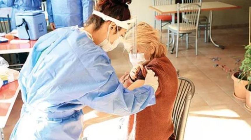 75 yaş üzerindeki kişilerin aşılanmasına başlandı