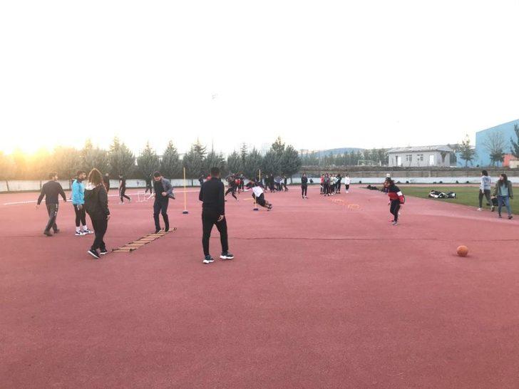 Diyarbakır Büyükşehir Belediyesinin özel yetenek kurslarına yoğun ilgi G3