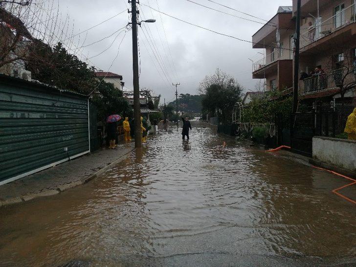 Sağanak sonrası Kemer’de yaralar sarılıyor G4