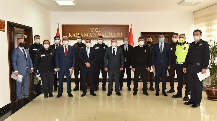 Vali Işık&rsquo;tan emniyet personeline başarı belgesi