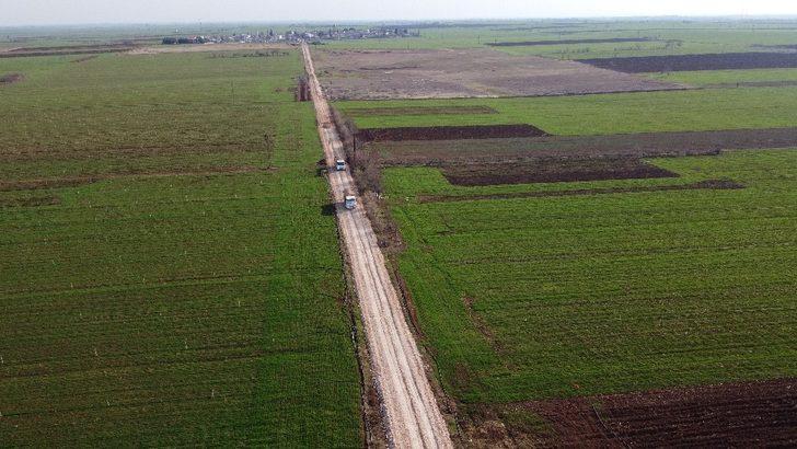 Viranşehir ve Ceylanpınar kırsalında yol çalışması G4