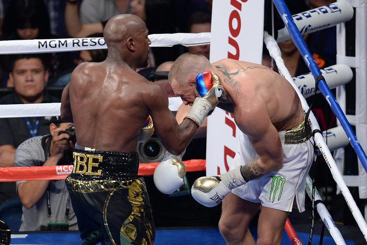  Tarihi maçta porno sektörüne yumruk G4