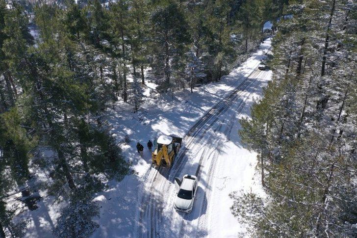 Antalya’da karla mücadele mesaisi devam ediyor G3