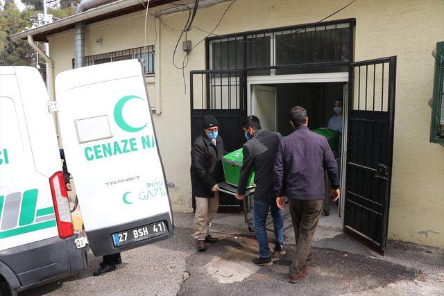 Gaziantep'te tabancayla vurulan kadın hayatını kaybetti