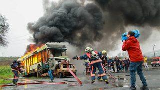 İtfaiyecilerden Kırmızı Kamyon ekibine özel eğitim! Kırmızı Kamyon dizisi oyuncuları kimler?