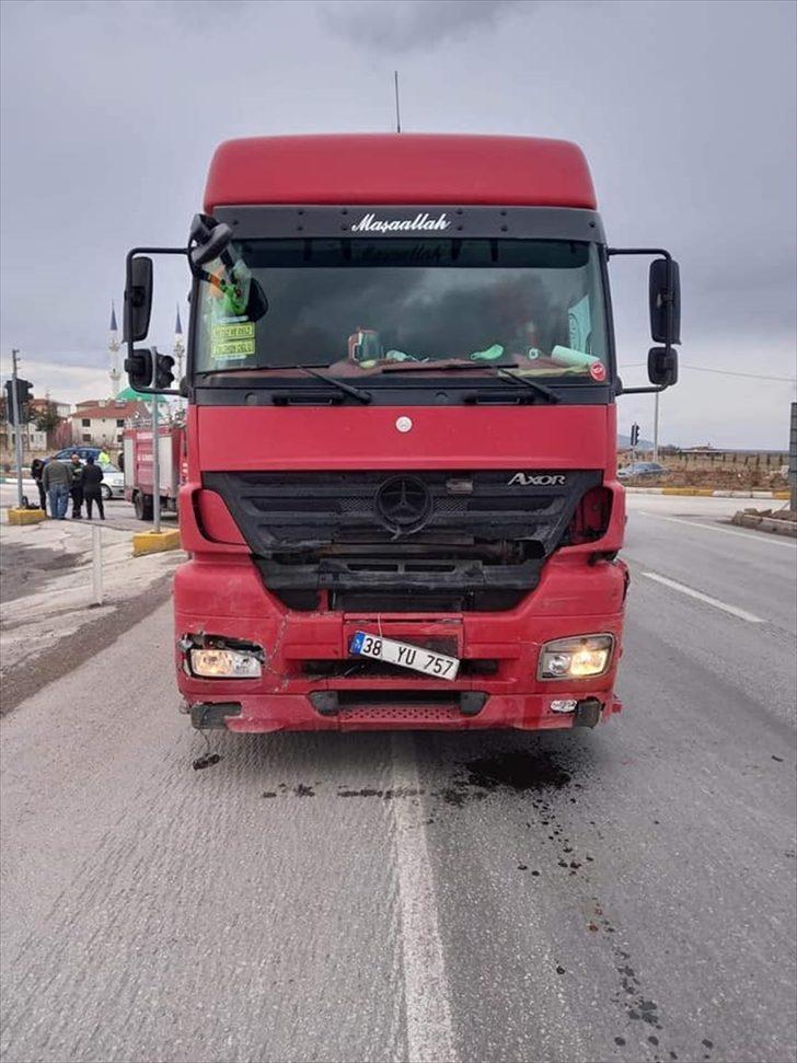 Afyonkarahisar'da aranan FETÖ zanlısı sahte kimlikle yakalandı G3
