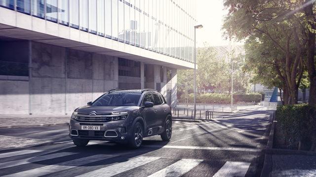 Citroen C5 Aircorss’a yeni iki donanım daha geldi