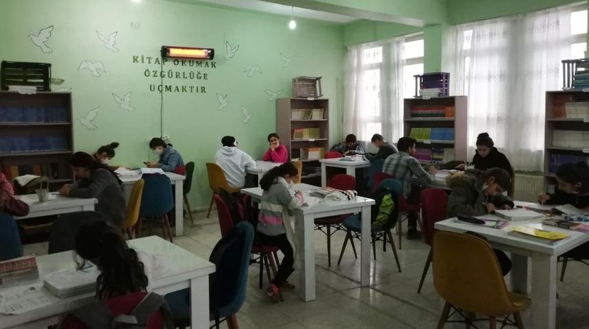 Hakkarig&uuml;c&uuml; Spor Kul&uuml;b&uuml;nden &ouml;rnek davranış