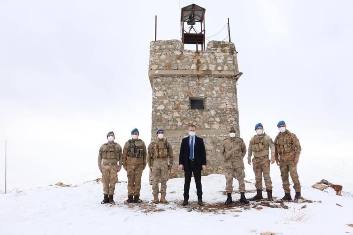 Kaymakam Yelek&rsquo;ten askeri &uuml;s b&ouml;lgesine ziyaret