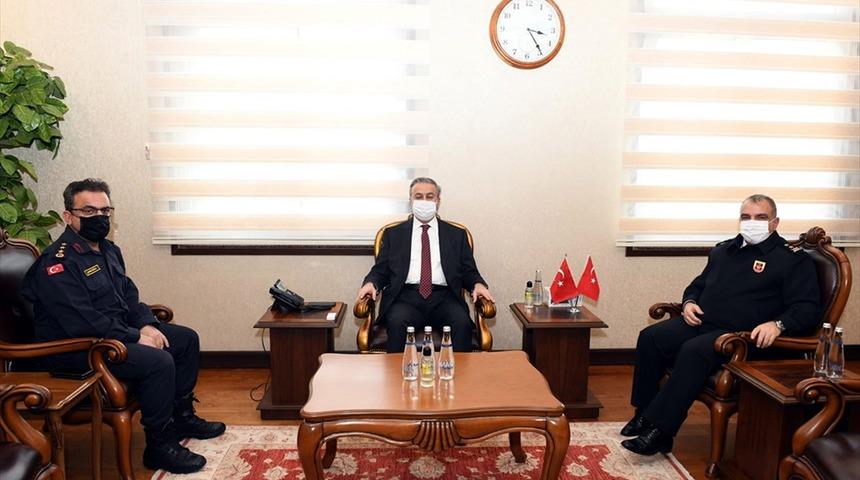 Jandarma Genel Komutan Yardımcısı T&uuml;mgeneral Ko&ccedil;'tan Mersin Valisi Su'ya ziyaret