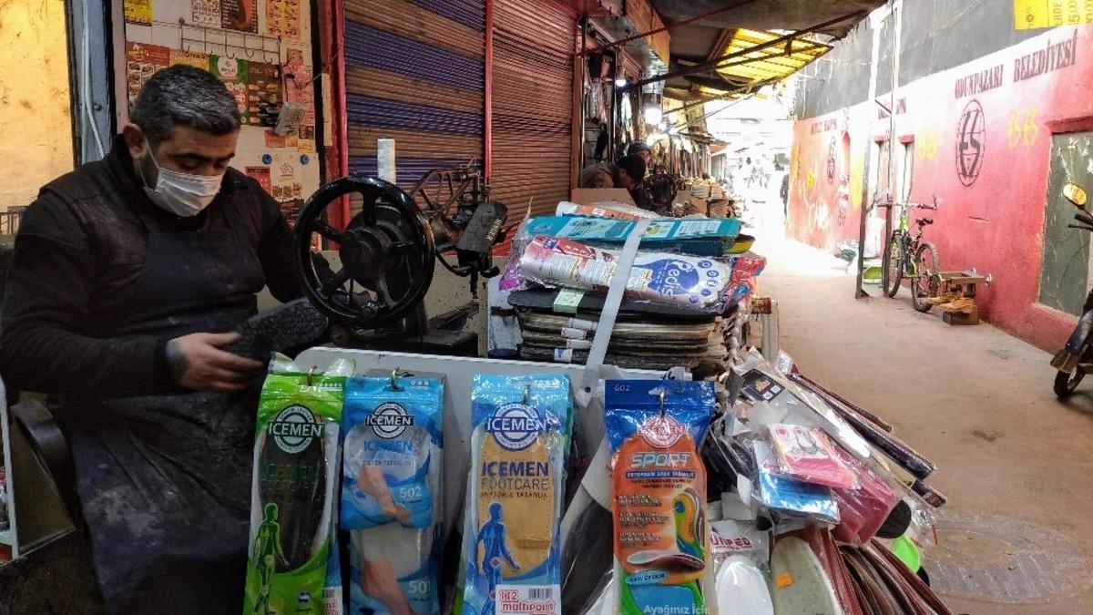 60 yıllık Ayakkabıcılar &Ccedil;arşısı yenilenmeyi bekliyor