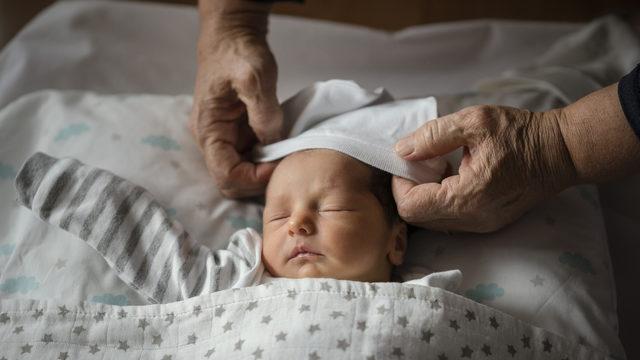 Kayra isminin anlamı nedir? Ünlü sunucu da o ismi tercih etti! Kur'an'da geçiyor mu? İşte yanına yakışan isimler