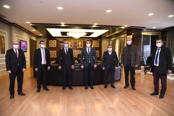 Ankara Minibüsçüler Esnaf Odası ve taksicilerden Başkan Çetin’e ziyaret G1