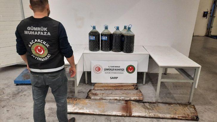 Sarp Sınır Kapısı’nda bir minibüste 127 kilogram kaçak bal ele geçirildi G3