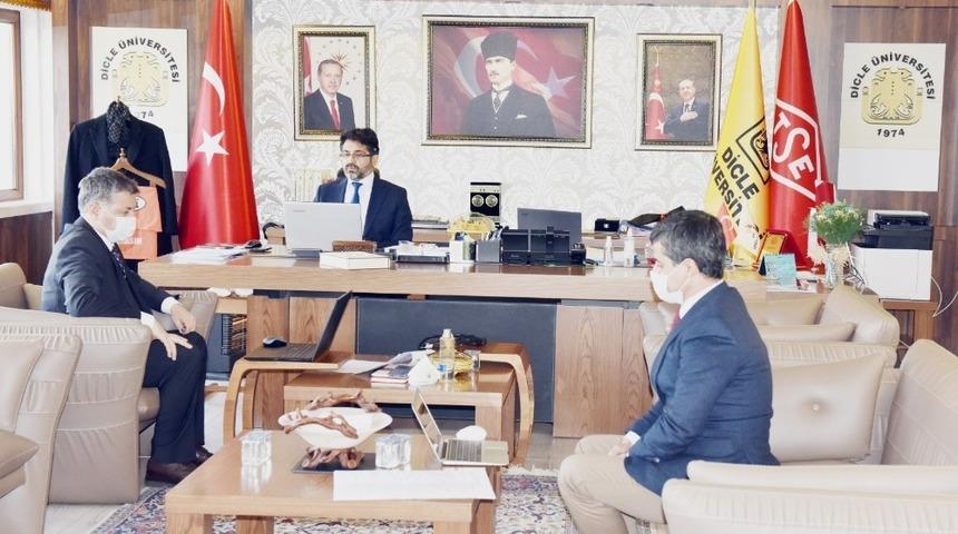 D&Uuml; 2021 program hedefleri toplantısı online olarak yapıldı