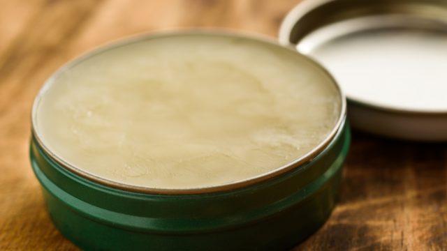 Pahalı kremlere veda ettik! Evde yapabileceğiniz iki krem tarifi