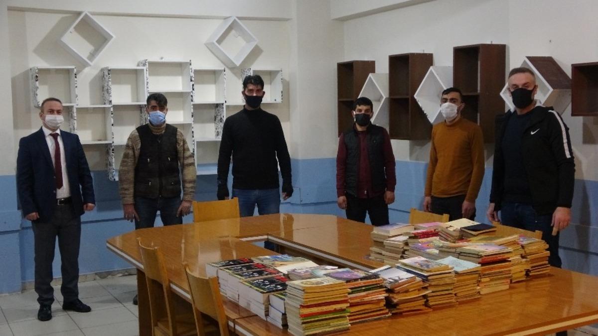 Şehit Samet &Ccedil;aldır adına atıl malzemelerden k&uuml;t&uuml;phane kuruldu
