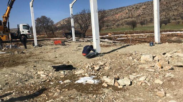 Dicle’de üzüm ve badem işletme tesisin yapımına başlandı
