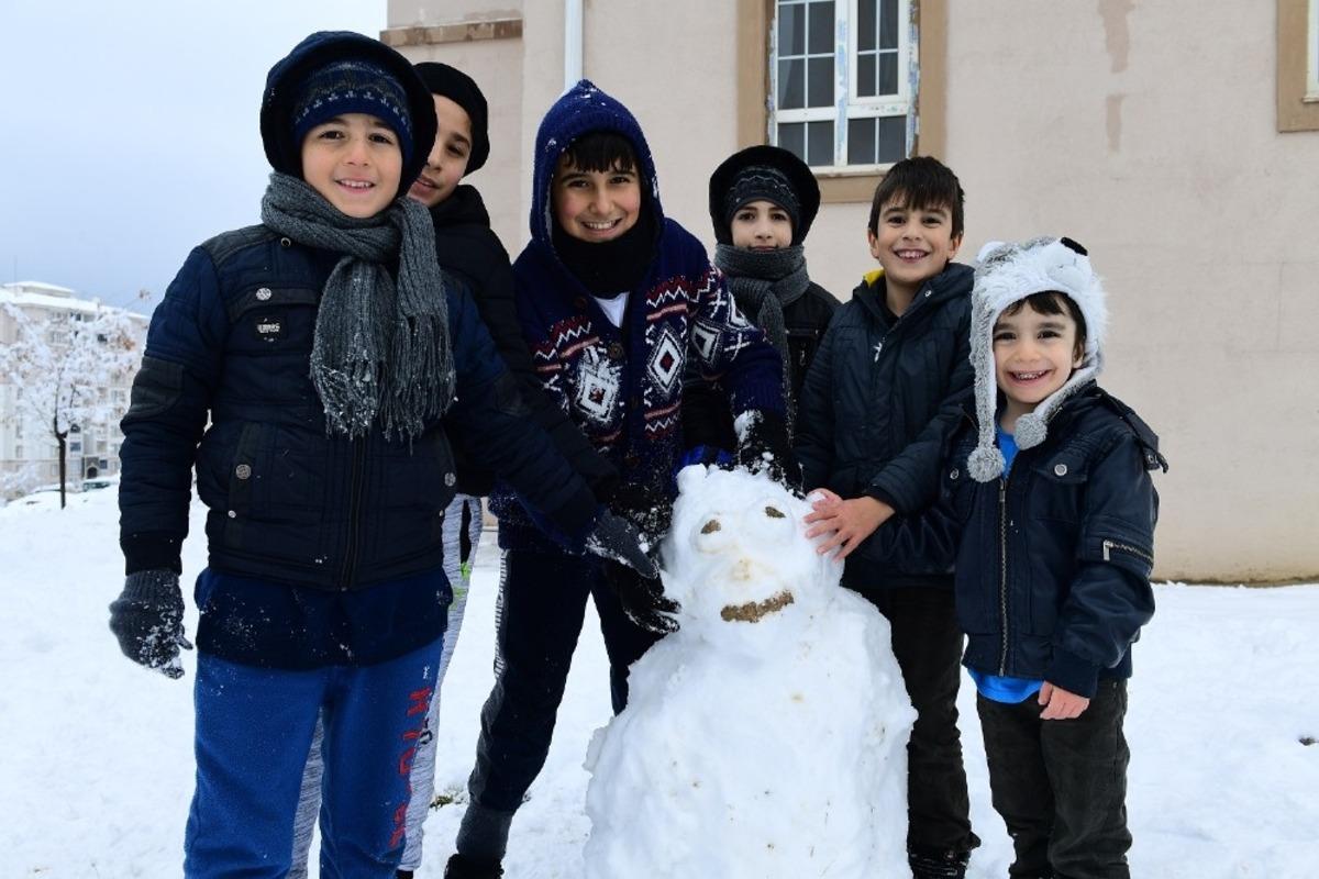 Yeşilyurt&rsquo;ta kartpostallık g&ouml;r&uuml;nt&uuml;ler