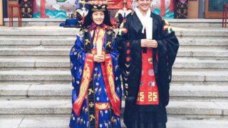 Dünyanın dört bir yanından geleneksel kıyafetleri ile gelin ve damatlar!