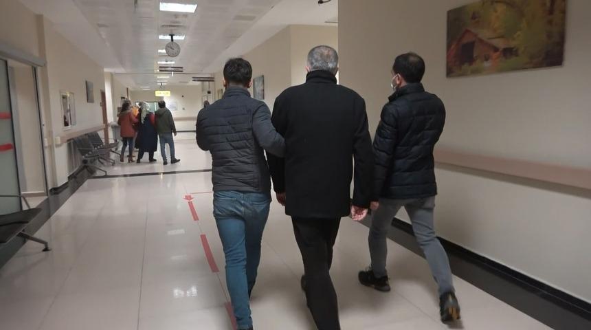 HDP&rsquo;li eski başkan PKK/KCK&rsquo;ya yardımdan g&ouml;zaltına alındı