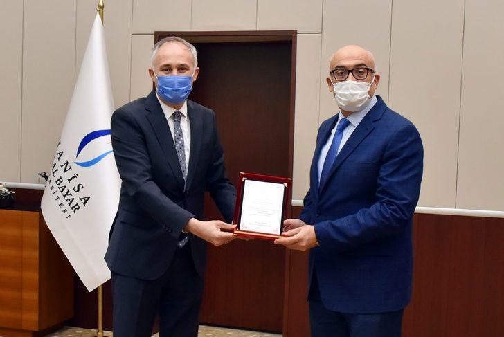 Üniversiteden milli eğitime büyük destek G1