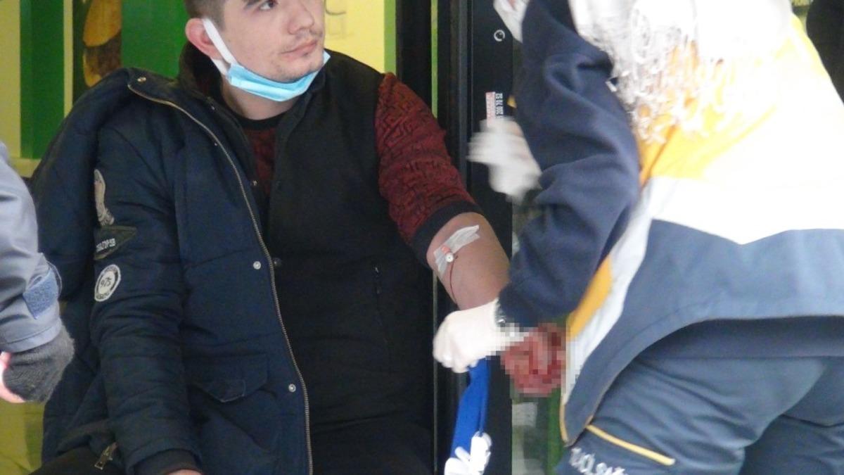 İstanbul&rsquo;un g&ouml;beğinde bı&ccedil;aklı saldırgan dehşet sa&ccedil;tı: 3 yaralı