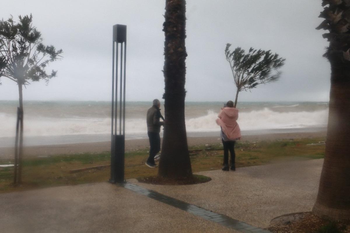 Antalya&rsquo;da yarın i&ccedil;in kuvvetli fırtına uyarısı