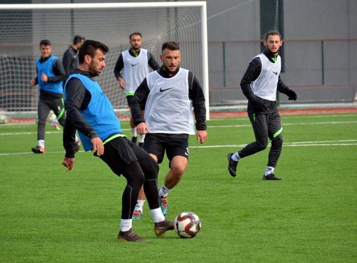 Aliağaspor FK, hazırlıklara ara vermiyor G2