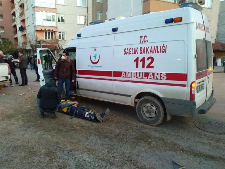 Yozgat'ta ambulans ile kamyonet çarpıştı: 3 yaralı G2