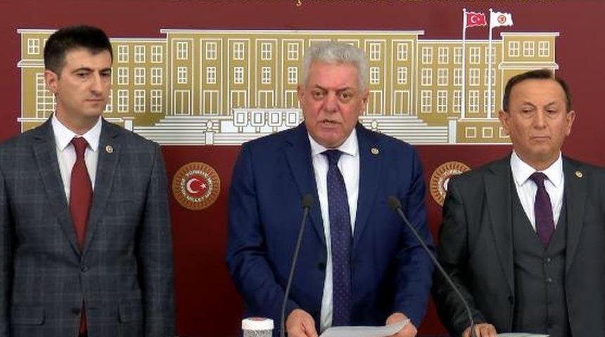 CHP'den istifa eden &uuml;&ccedil; milletvekili: İnce'nin kuracağı partiye ge&ccedil;meleri bekleniyor