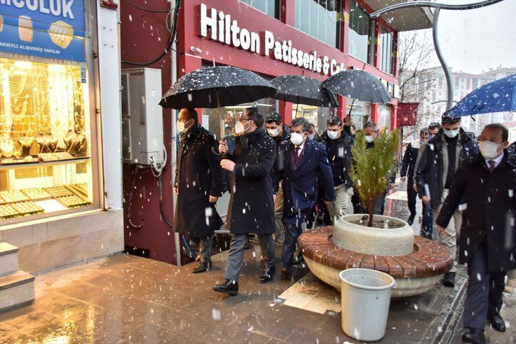 Bakan Kasapoğlu, Şırnak'ta Gençlik ve Spor Yatırımları Protokol Töreni'ne katıldı G3