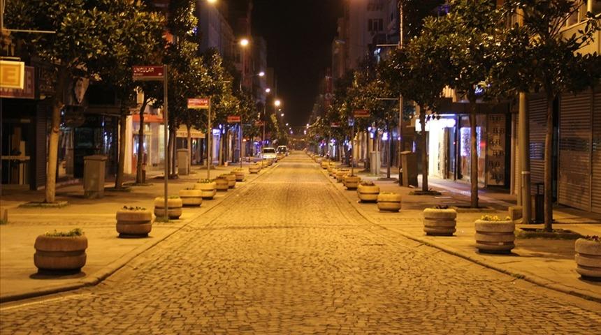 Son dakika! 56 saatlik sokağa çıkma kısıtlaması başladı