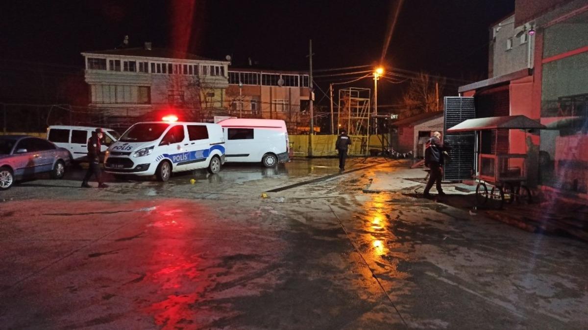 Bafra&rsquo;da silahlı-bı&ccedil;aklı kavga: 1 yaralı