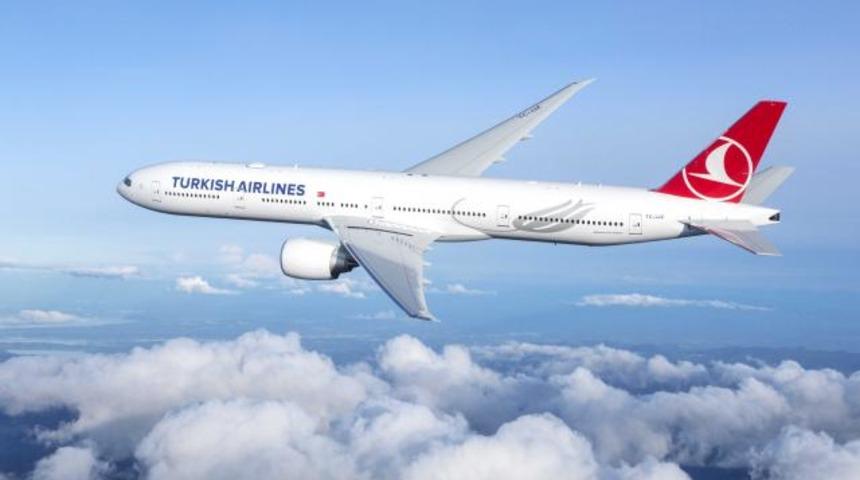 İstanbul-Tahran seferini yapan THY uçağı hava muhalefeti nedeniyle iniş yapamadı