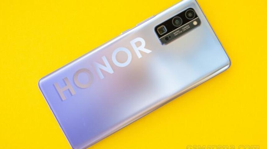 Honor CEO&rsquo;su yeni d&ouml;nem i&ccedil;in a&ccedil;ıklama yaptı