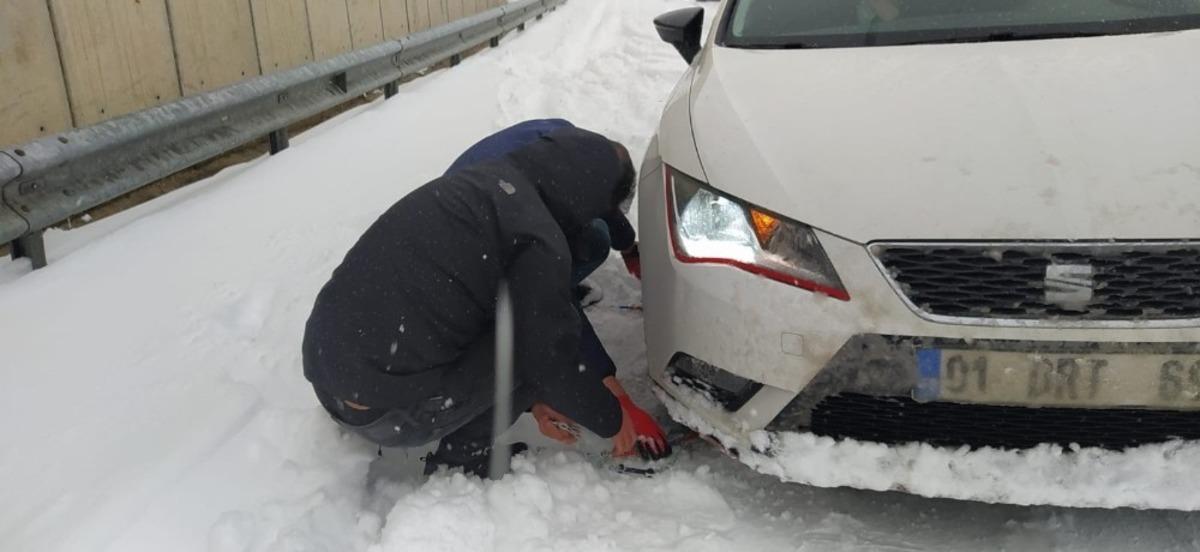 Sivas&rsquo;ta 438 k&ouml;y yolu ara&ccedil; ulaşımına kapandı
