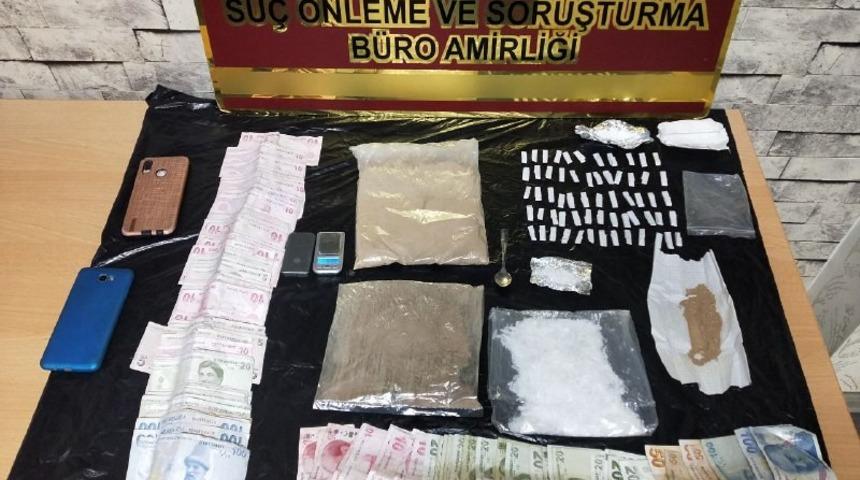 Uyuşturucu operasyonu:2 g&ouml;zaltı