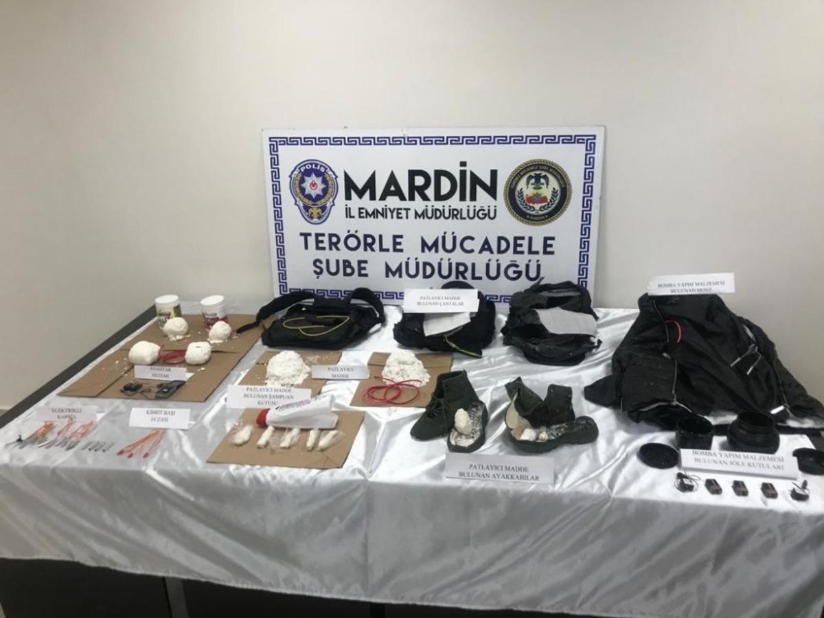 Mardin&rsquo;de spor &ccedil;antasına gizlenmiş patlayıcı madde ve bomba ele ge&ccedil;irildi