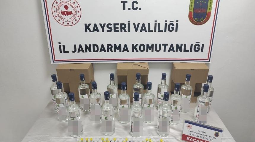Kayseri&rsquo;de 17 litre ka&ccedil;ak alkol yakalandı