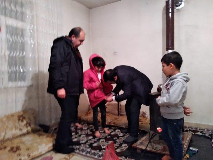 Batman’da şehit yakınlarına kırtasiye malzemesi yardımı G3