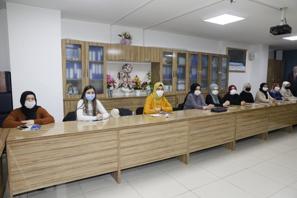Şener S&ouml;ğ&uuml;t, Demirkıyık&rsquo;ı ziyaret etti