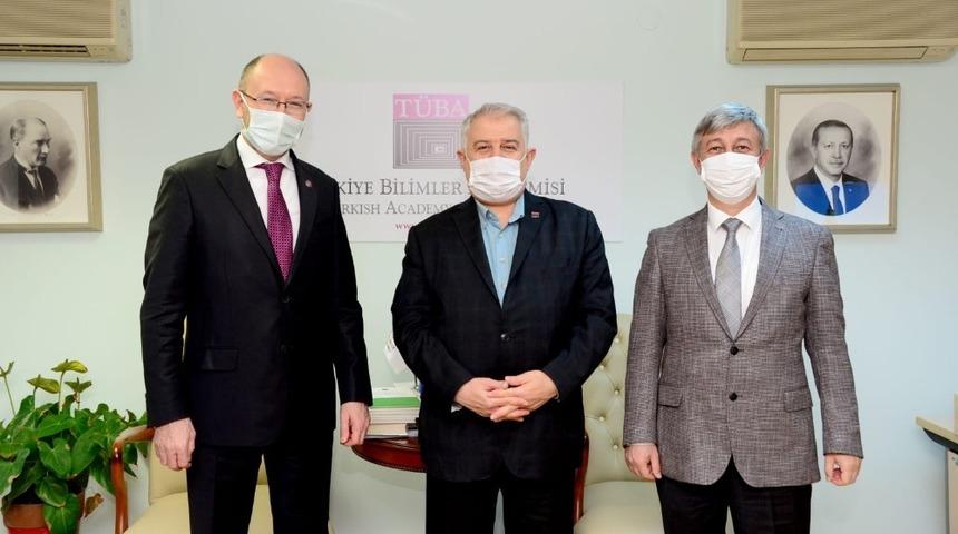 Rekt&ouml;r Erdal, T&uuml;rkiye Bilimler Akademisini ziyaret etti