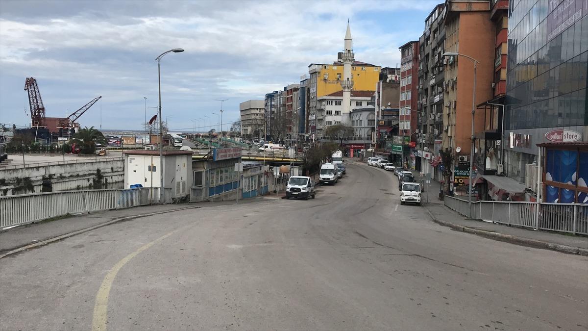 Doğu Marmara ve Batı Karadeniz'de sokağa &ccedil;ıkma kısıtlaması sonrasında sessizlik hakim