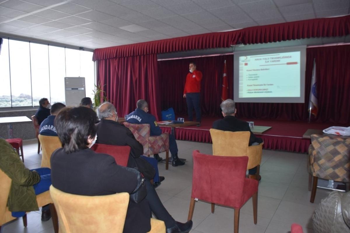 Buharkent&rsquo;te ilk yardım semineri verildi