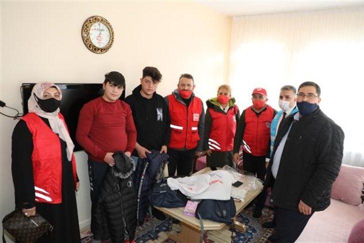 WEFA Uluslararası İnsani Yardım Organizasyonu’ndan çocuklara kışlık kıyafet yardımı G3