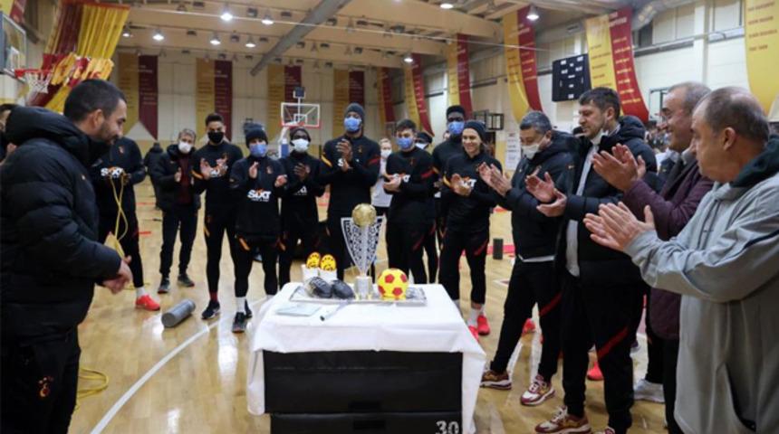 Arda Turan'ın doğum g&uuml;n&uuml; kutlandı