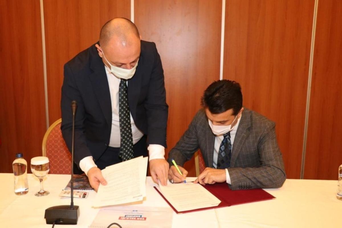 &Ccedil;atak&rsquo;a gen&ccedil;lik ve spor yatırımları i&ccedil;in protokol imzalandı